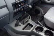Full Length Centre Console – with Quadlock Magnetic Pivot Head Phone Charger