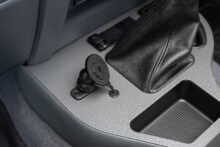 Full Length Centre Console – with Quadlock Magnetic Pivot Head Phone Charger