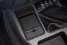 Full Length Centre Console – with Universal Wireless Phone Charger