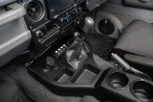 Full Length Centre Console – with Quadlock Magnetic Pivot Head Phone Charger