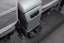 Full Length Centre Console – with Quadlock Magnetic Pivot Head Phone Charger